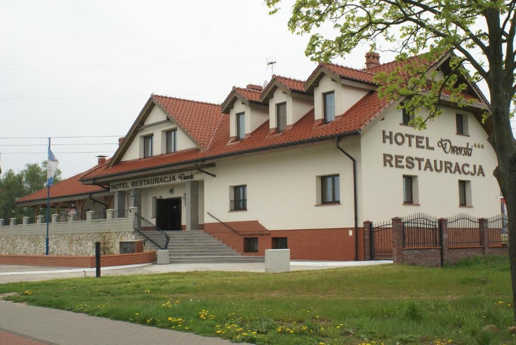 Hotel Dworski Galaktyczny Park Warzymice Exterior foto